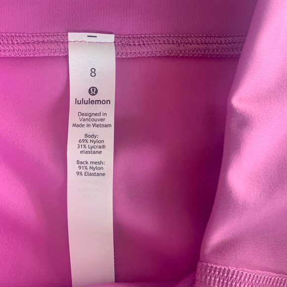 Lululemon crop leggings size 8 - Picture 4 of 7